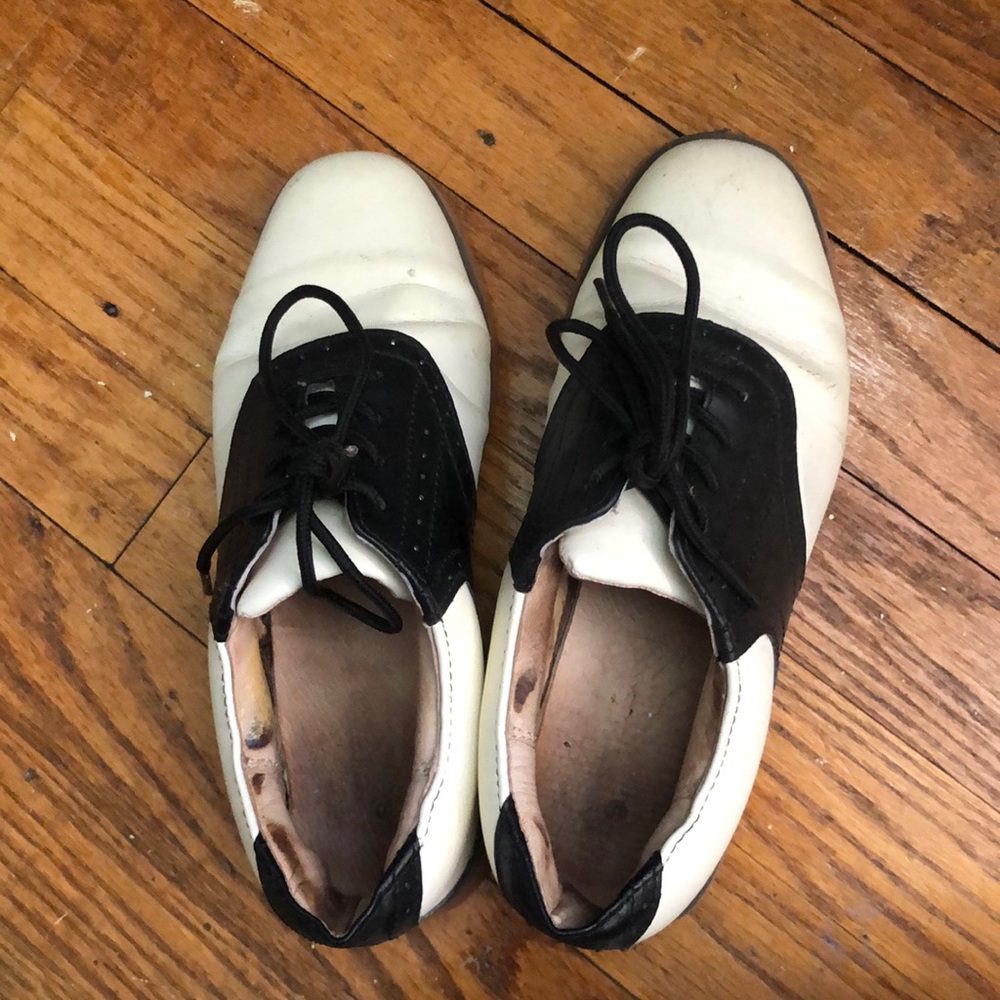 saddle shoes